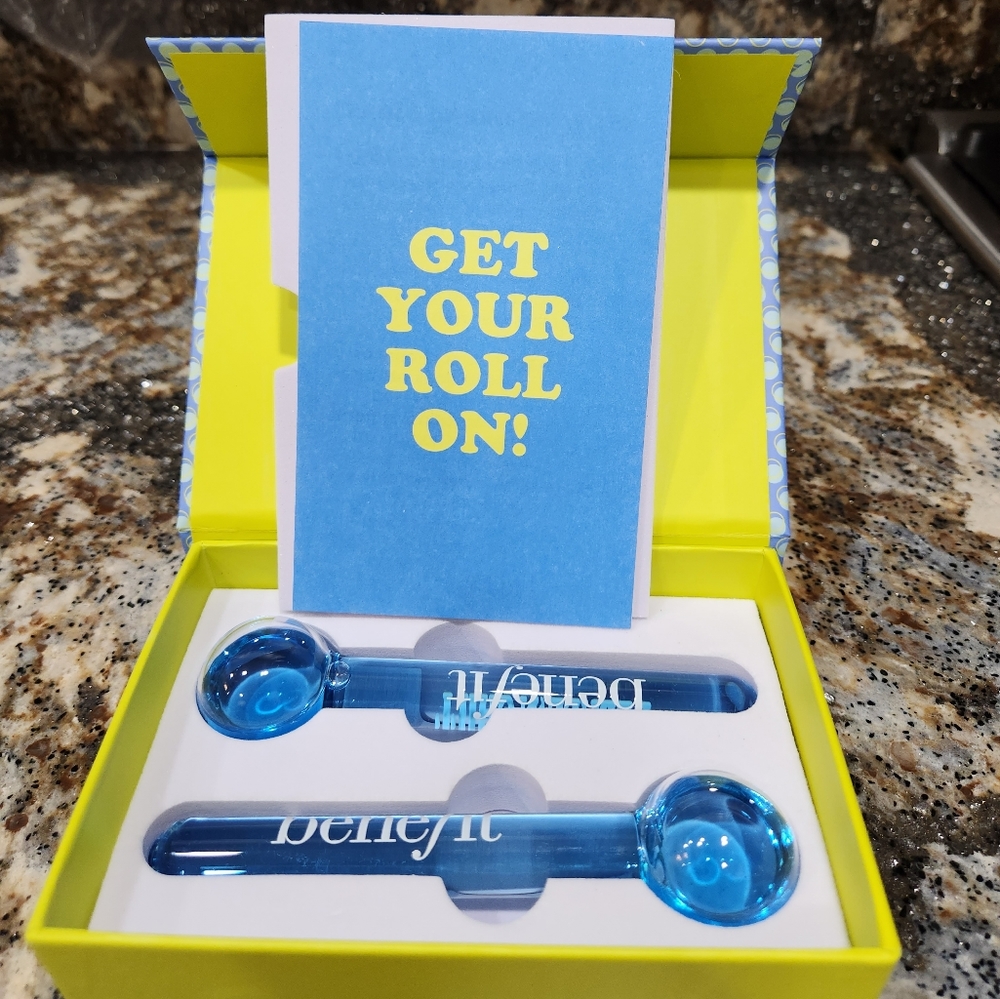 Benefit Cosmetics Depuffin 'N Chill Eye Globes NIB
